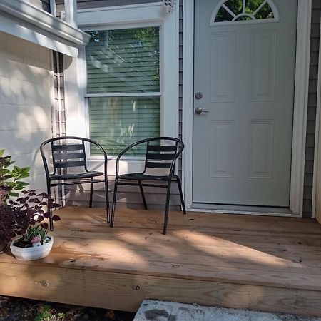 Bright And Cozy Lighthouse Cottage In Greenville Sc Exterior foto