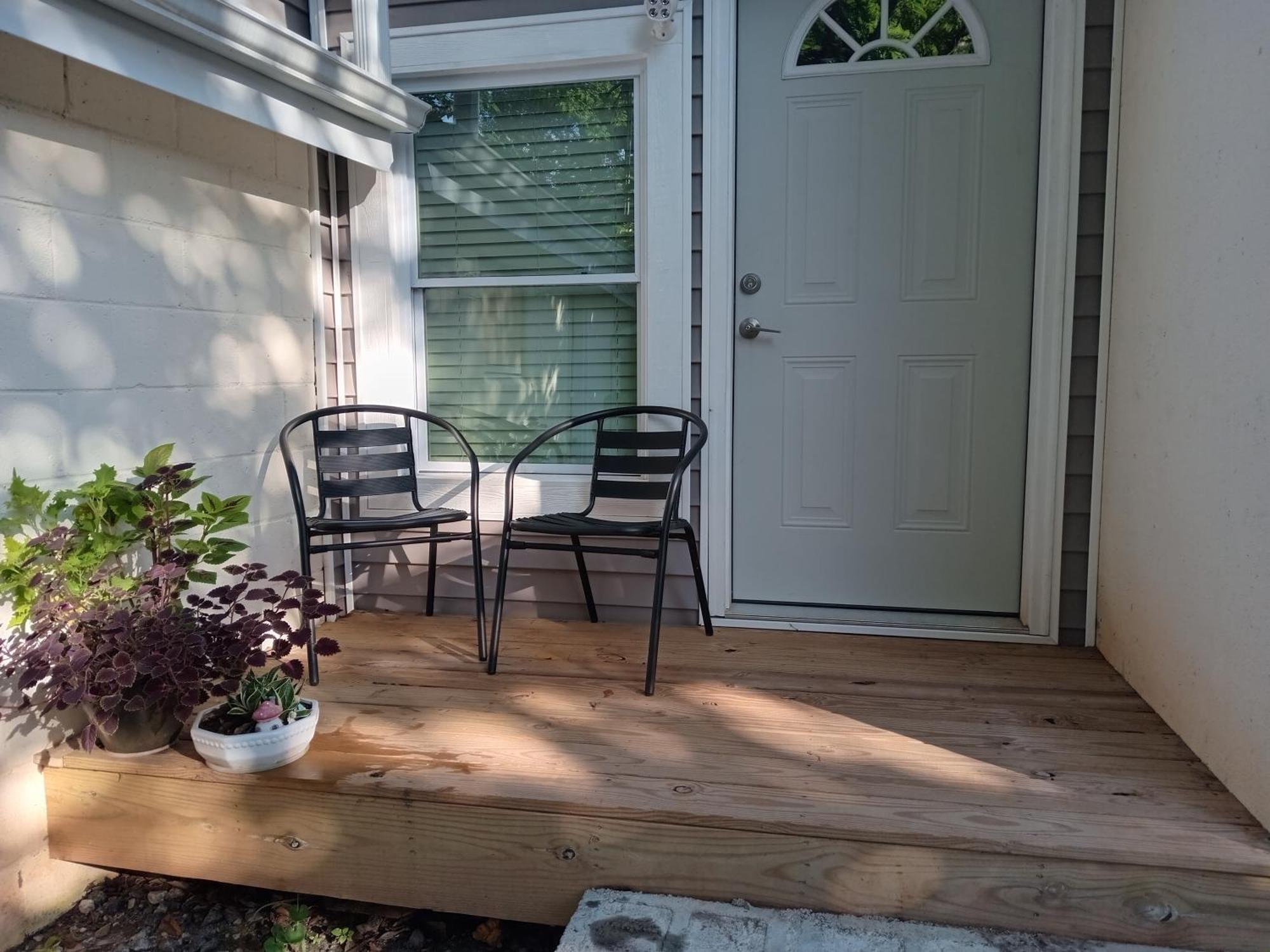 Bright And Cozy Lighthouse Cottage In Greenville Sc Exterior foto